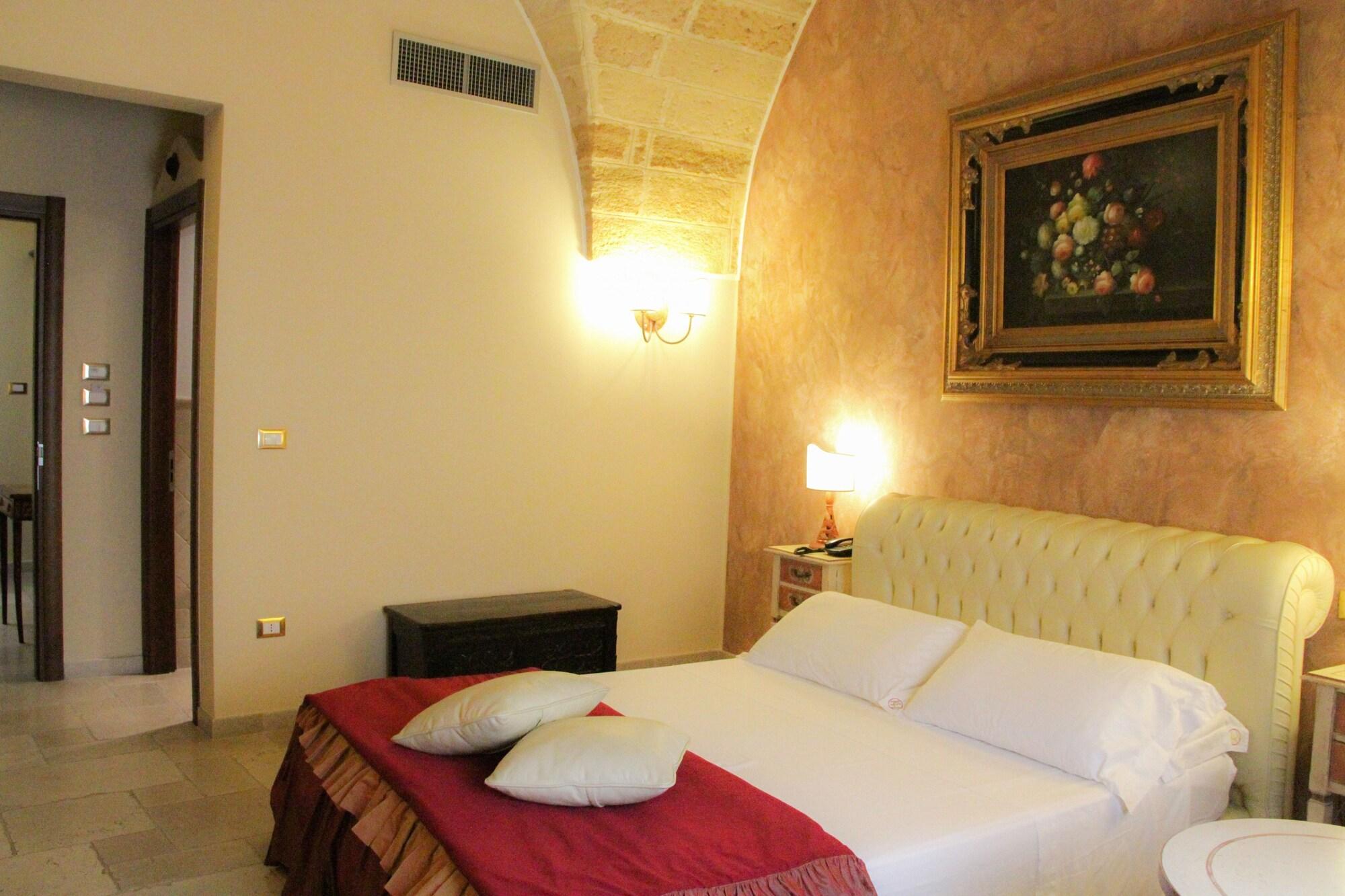 Kelina Charme Hotel By Cantine Due Palme Cellino San Marco Exterior photo
