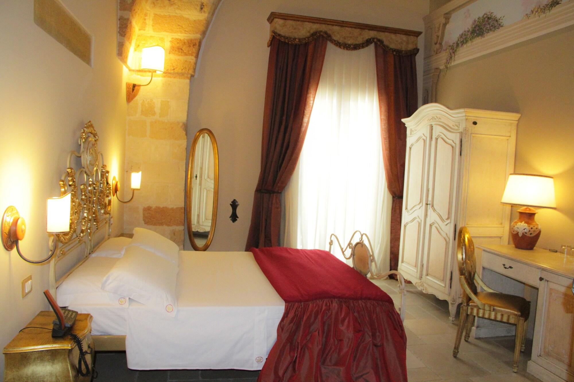 Kelina Charme Hotel By Cantine Due Palme Cellino San Marco Exterior photo