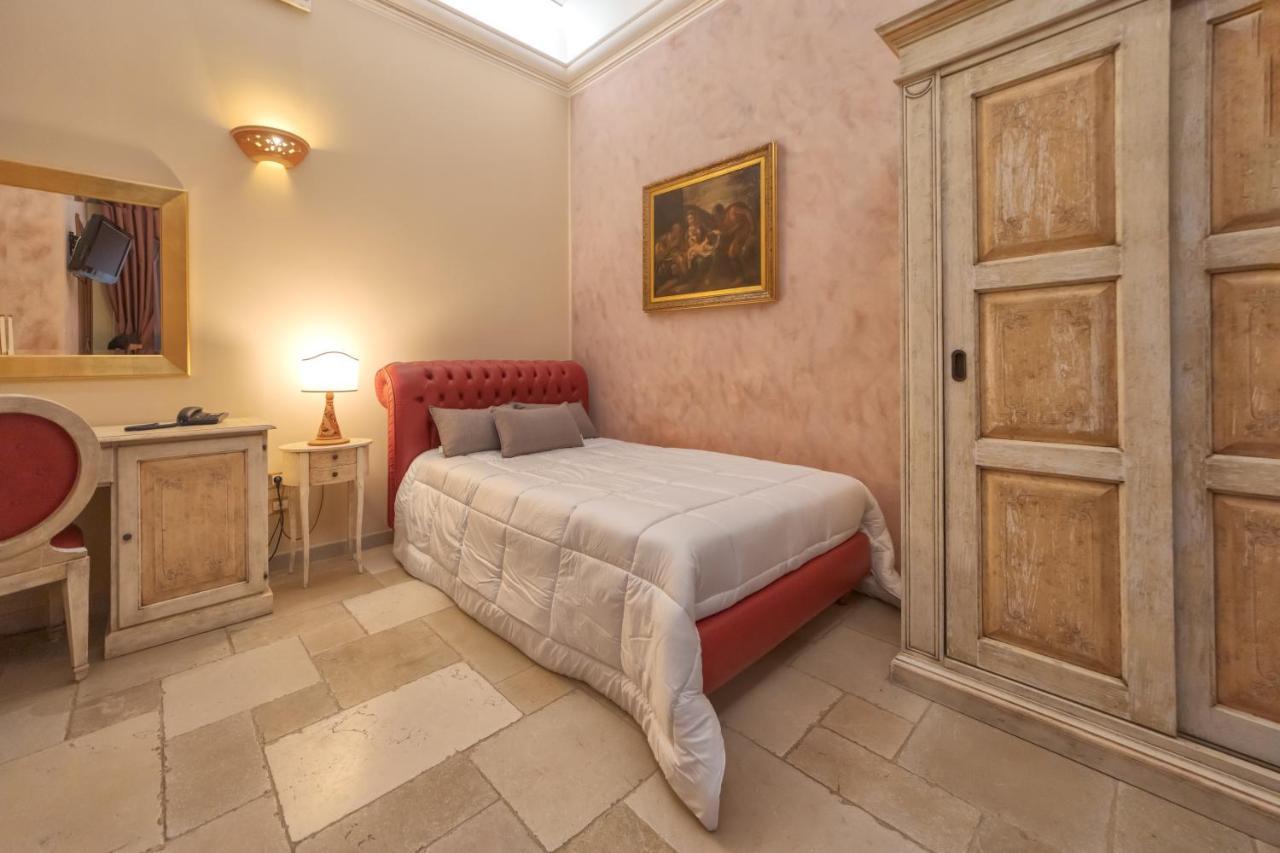 Kelina Charme Hotel By Cantine Due Palme Cellino San Marco Exterior photo